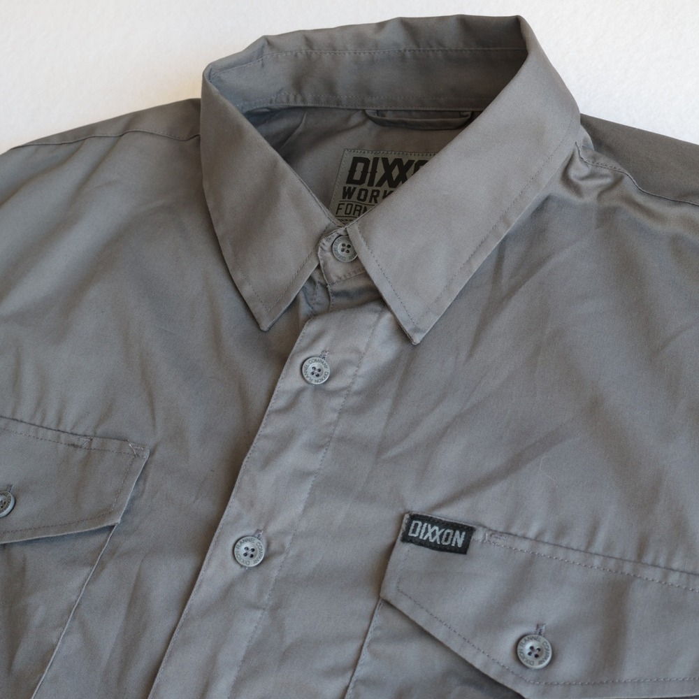 DIXXON Workforce Shirt Mens 2XL Gray Short Sleeve Button-Up Chest Pockets Logo